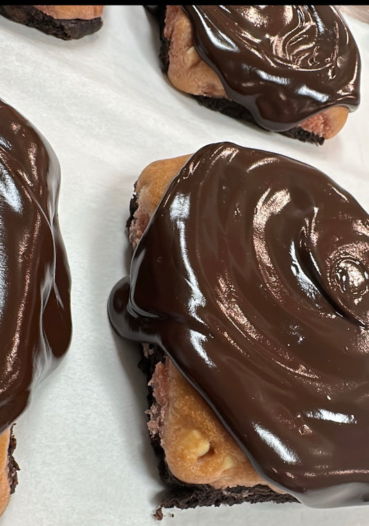 Chocolate Dipped Strawberry CookieCake