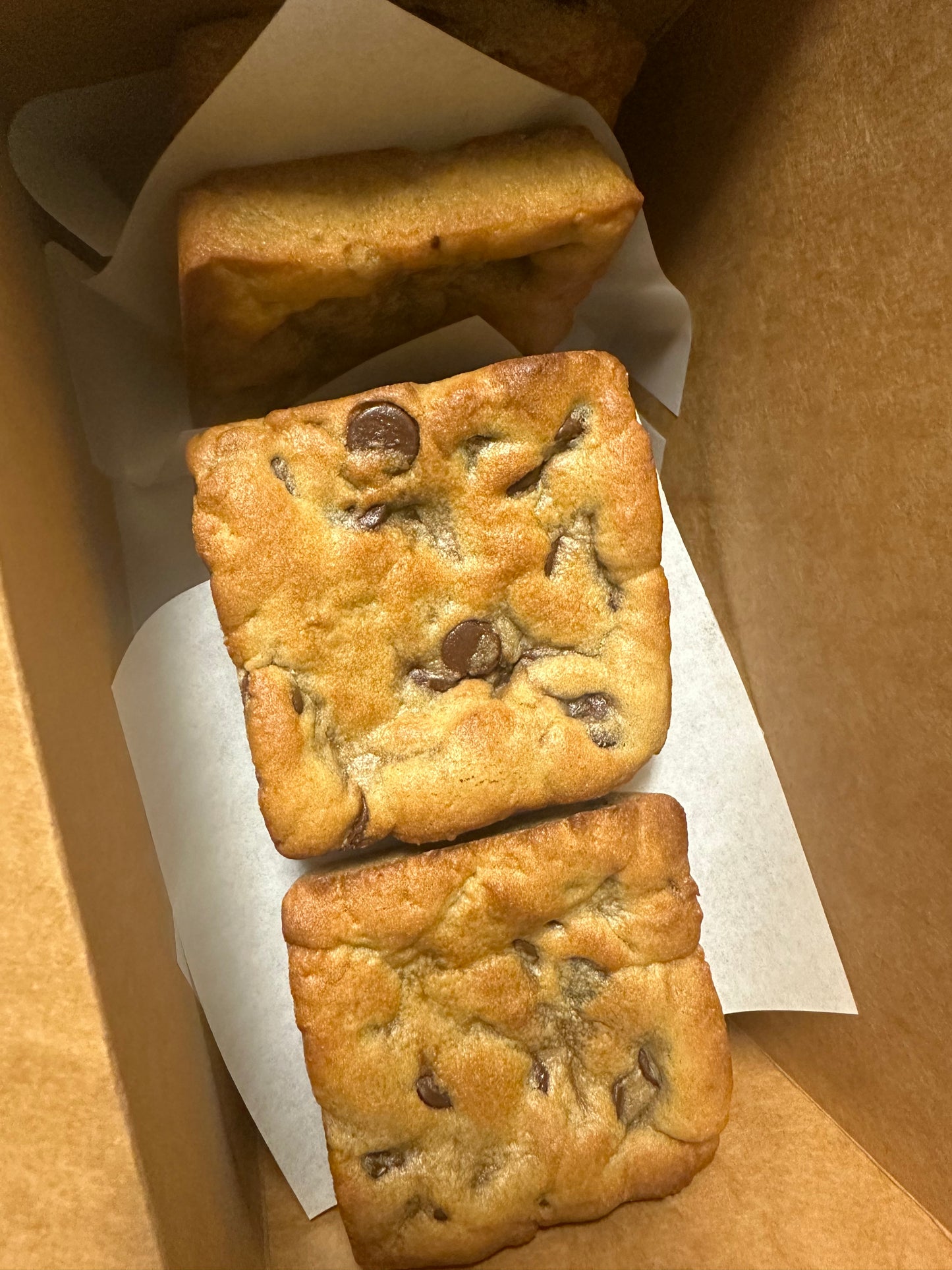 NEW!! Chocolate Chip Cookie Squares 6 pieces