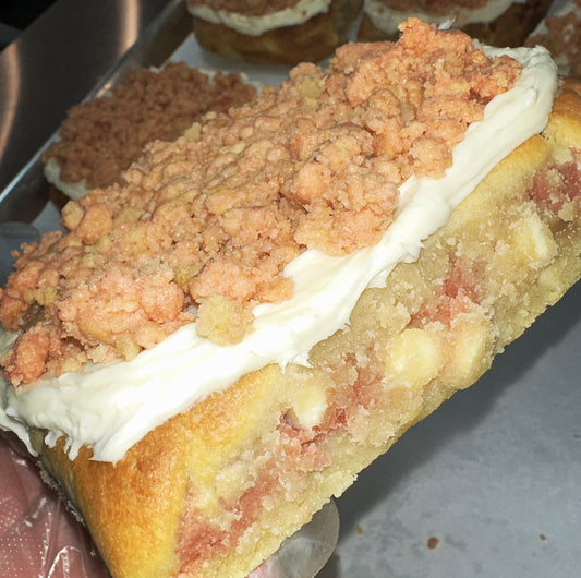 Strawberry Shortcake Crumb CookieCake