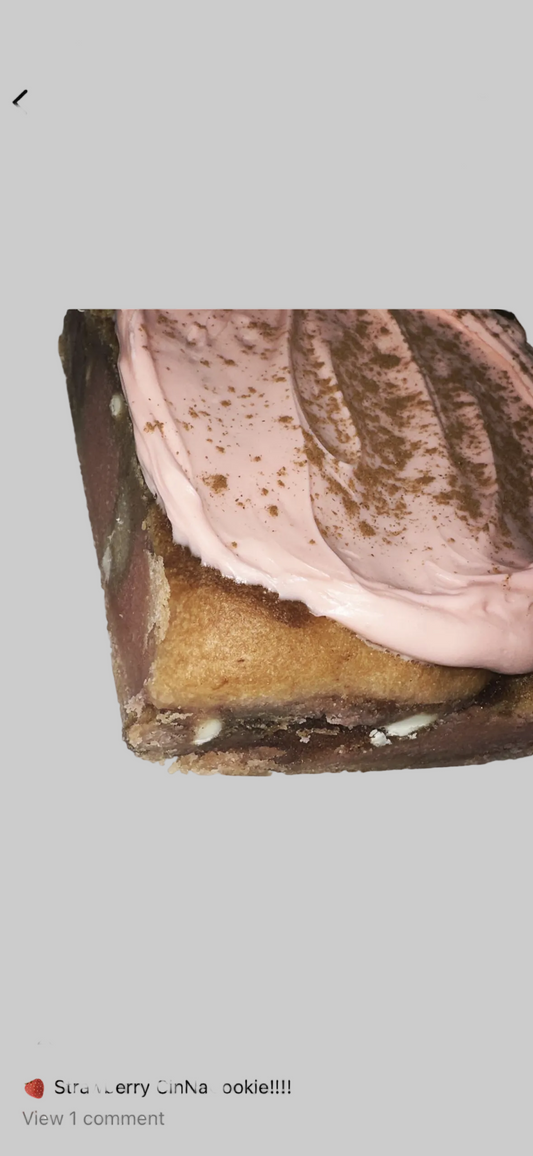 Strawberry CINNA COOKIECAKE