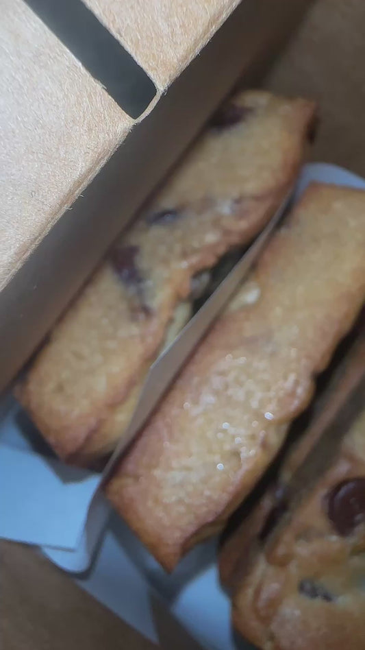 NEW!! Chocolate Chip Cookie Squares 6 pieces