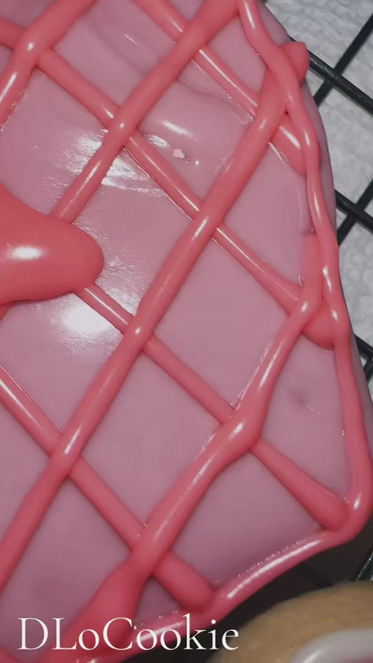 Royal icing heart cookies (12)